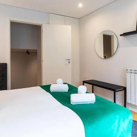 Premium 2br Flat Near Santa Catarina By Lovelystay Apartment