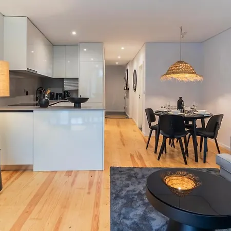 Apartment Premium 2br Flat Near Santa Catarina By Lovelystay